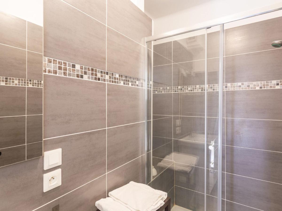 Apartment Le Grand Large-3 By Interhome Le Lavandou Bagian luar foto